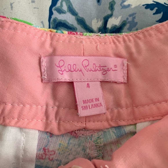 EUC Lilly Pulitzer State of Mind print Shorts size 4 - Picture 2 of 3